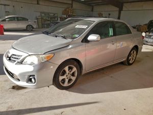Toyota Corolla BASE 1.8L 4 2013