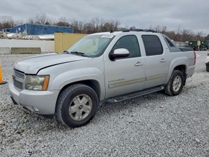 Chevrolet Avalanche LT 5.3L 8 2011
