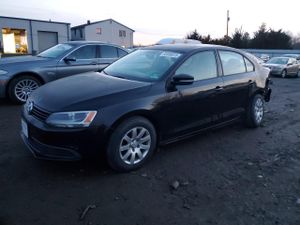 Volkswagen Jetta SE 1.8L 4 2014