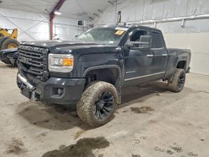 GMC Sierra K2500 SLT 6.6L 8 2015