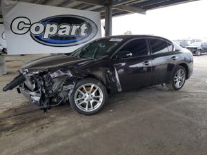 Nissan Maxima S 3.5L 6 2011