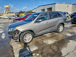 Kia Sorento LX 2.4L 4 2014