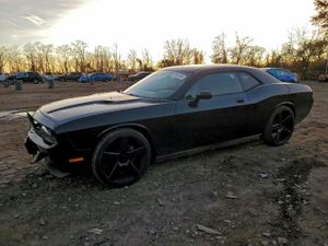 Dodge Challenger SE 3.5L 6 2010