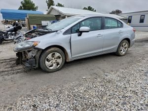 Honda Civic LX 1.8L 4 2015
