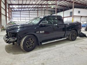 RAM 1500 SPORT 5.7L 8 2013