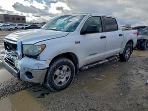 Toyota Tundra CREWMAX SR5 5.7L 8 2011