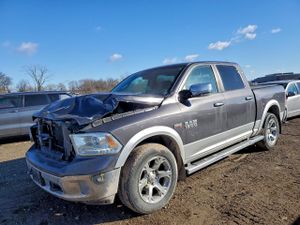 RAM 1500 LARAMIE 5.7L 8 2014