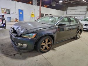 Volkswagen Passat S 1.8L 4 2015