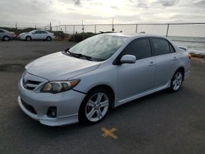 Toyota Corolla BASE 1.8L 4 2013