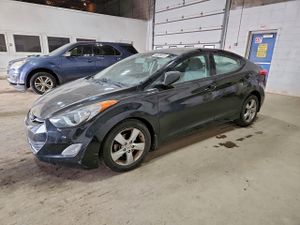 Hyundai Elantra GLS 1.8L 4 2013