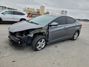 Hyundai Elantra GLS 1.8L 4 2013