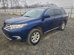 Toyota Highlander BASE 3.5L 6 2013