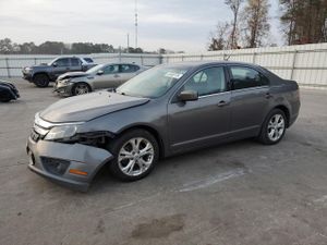 Ford Fusion SE 2.5L 4 2012