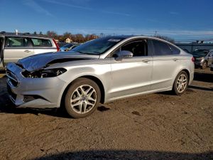 Ford Fusion SE 2.5L 4 2015