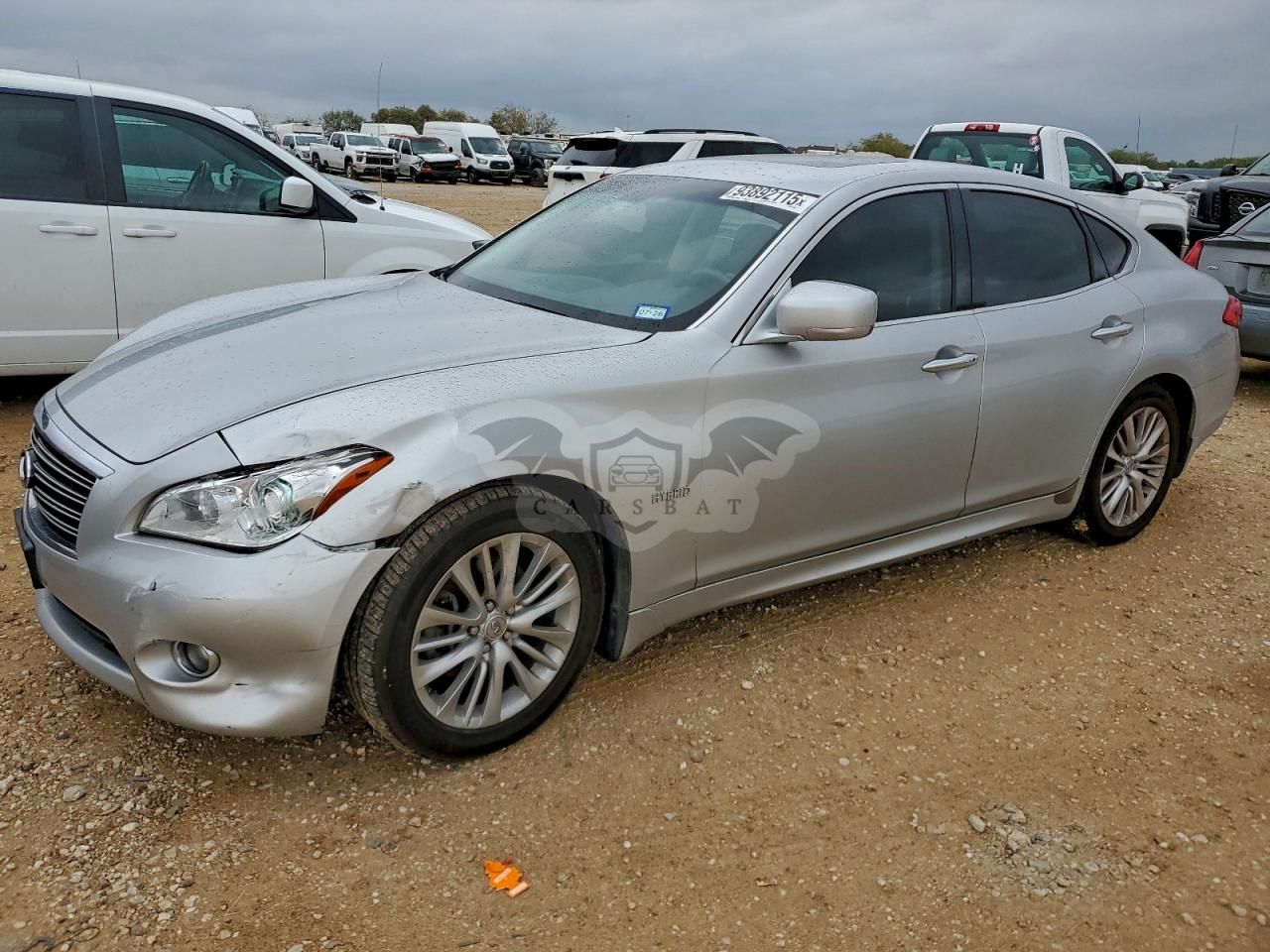 Infiniti M35 3.5L 6 2012