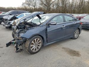 Hyundai Sonata SE 2.4L 4 2014