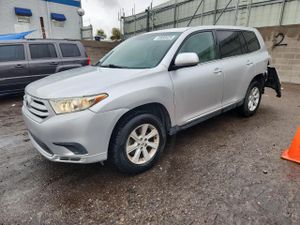 Toyota Highlander BASE 3.5L 6 2013