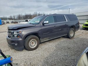 Chevrolet Suburban C1500 LTZ 5.3L 8 2015