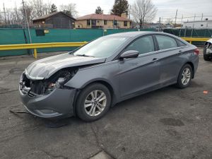 Hyundai Sonata GLS 2.4L 4 2013