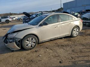 Chevrolet Cruze LS 1.8L 4 2013