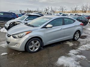 Hyundai Elantra GLS 1.8L 4 2013
