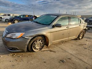 Chrysler 200 LX 2.4L 4 2013
