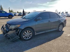 Toyota Corolla BASE 1.8L 4 2010