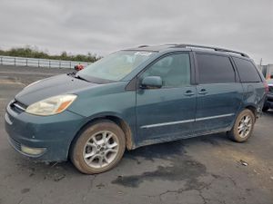 Toyota Sienna XLE 3.3L 6 2005