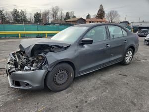 Volkswagen Jetta BASE 2.0L 4 2013