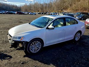 Volkswagen Jetta SEL 2.5L 5 2013