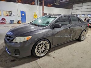 Toyota Corolla BASE 1.8L 4 2011