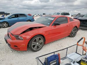 Ford Mustang 3.7L 6 2014