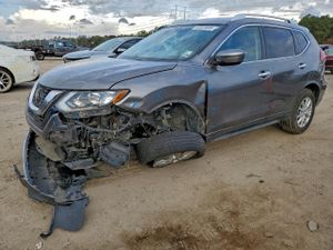 Nissan Rogue S 2.5L 4 2020