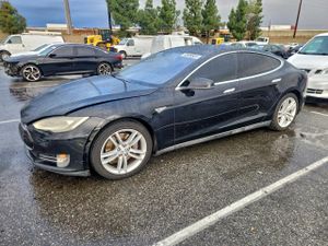 Tesla Model S 2015
