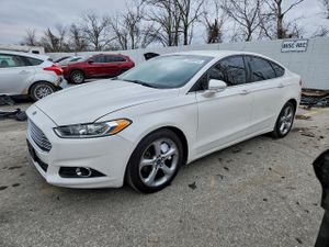 Ford Fusion SE 2.0L 4 2015