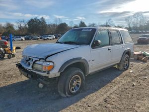 Ford Explorer XLS 4.0L 6 2000