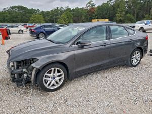 Ford Fusion SE 2.5L 4 2015