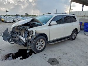 Toyota Highlander BASE 3.5L 6 2013