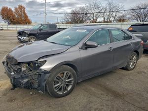 Toyota Camry LE 2.5L 4 2015