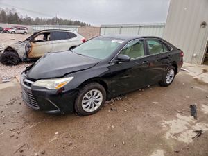 Toyota Camry LE 2.5L 4 2015