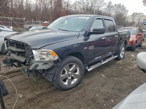 RAM 1500 SLT 5.7L 8 2014