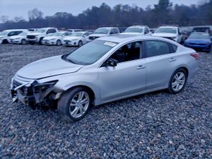 Nissan Altima 3.5S 3.5L 6 2013