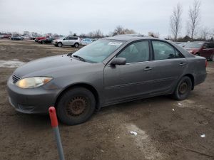 Toyota Camry LE 2.4L 4 2005