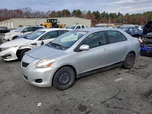 Toyota Yaris 1.5L 4 2012