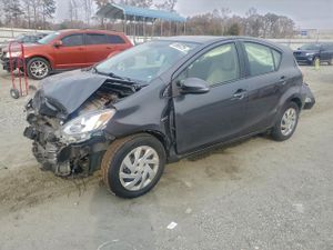 Toyota Prius 1.5L 4 2015