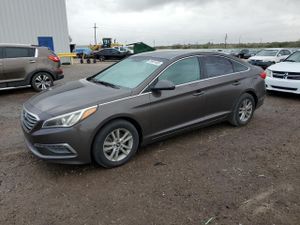 Hyundai Sonata SE 2.4L 4 2015