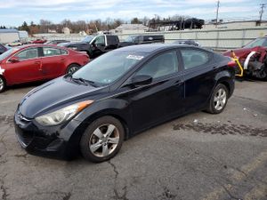 Hyundai Elantra GLS 1.8L 4 2013