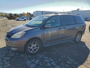 Toyota Sienna XLE 3.3L 6 2004