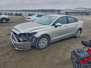 Ford Fusion S 2.5L 4 2014