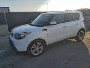 Kia Soul + 2.0L 4 2015